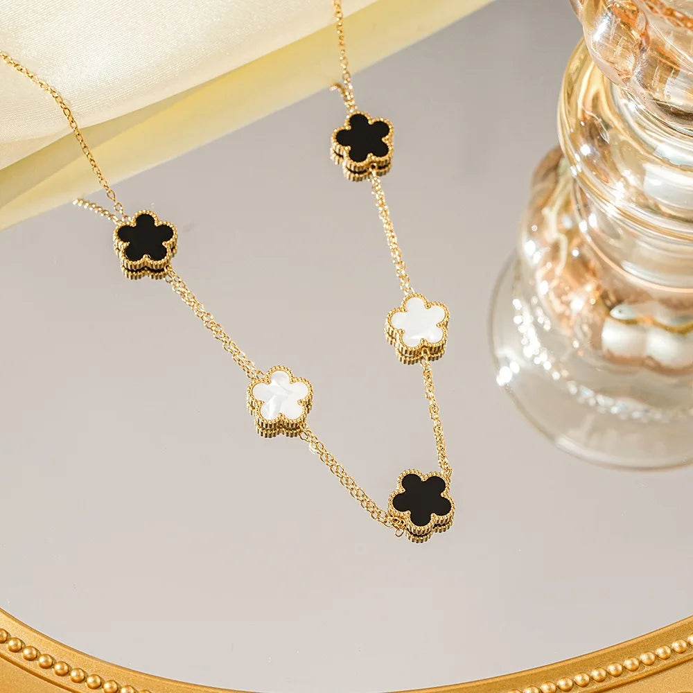 Five-Leaf Plum Blossom Necklace Woman Clover Elegant Pendant Charm Collarbone Chain Party Jewelry Gifts