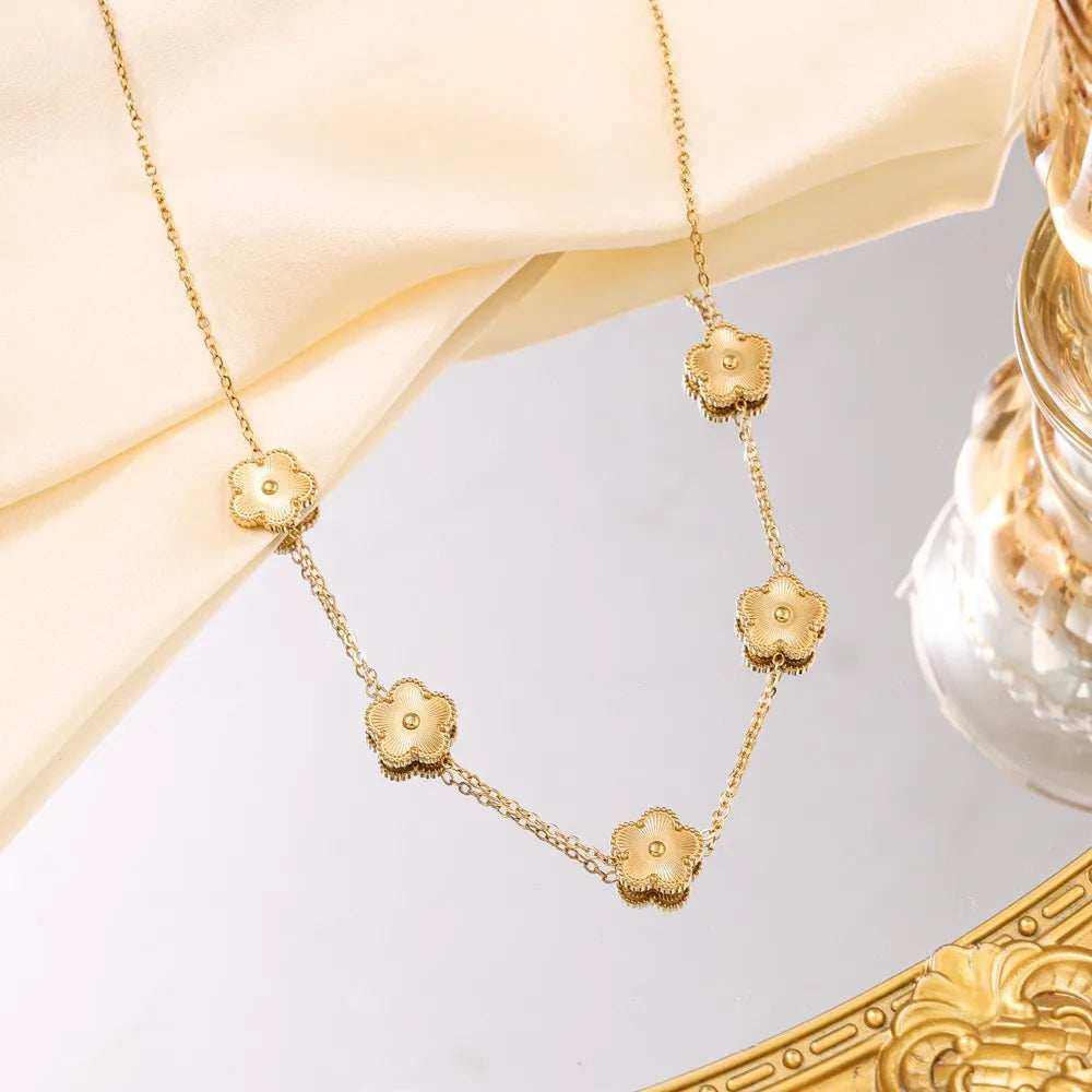 Five-Leaf Plum Blossom Necklace Woman Clover Elegant Pendant Charm Collarbone Chain Party Jewelry Gifts